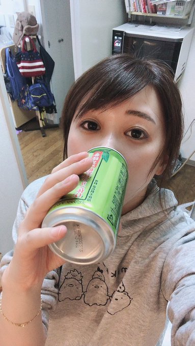 みんなほめてくれるの嬉しいけど ビフォーアフターのせとくね https://t.co/CWIMgXhlkA<a href="/tag/%E3%83%A6%E3%83%A1%E3%83%88%E3%83%8E%E3%81%A1%E3%82%83%E3%82%93%E3%81%AD%E3%82%8B"class="tags"><span>#ユメトノちゃんねる</span></a>