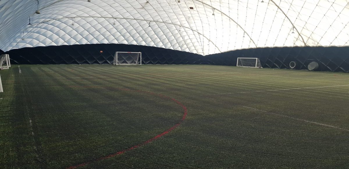 etcsports's tweet photo. kicking off the week with a #maintenancemonday after the team rejuvenated this 3G pitch under a wonderful dome for a school in Essex #beforeandafter #sportssurfaces #sportsfacilities #sportsmaintenance #muga #multiusegamesarea #3gpitch #artificialgrass https://t.co/gmNbKRl0UJ