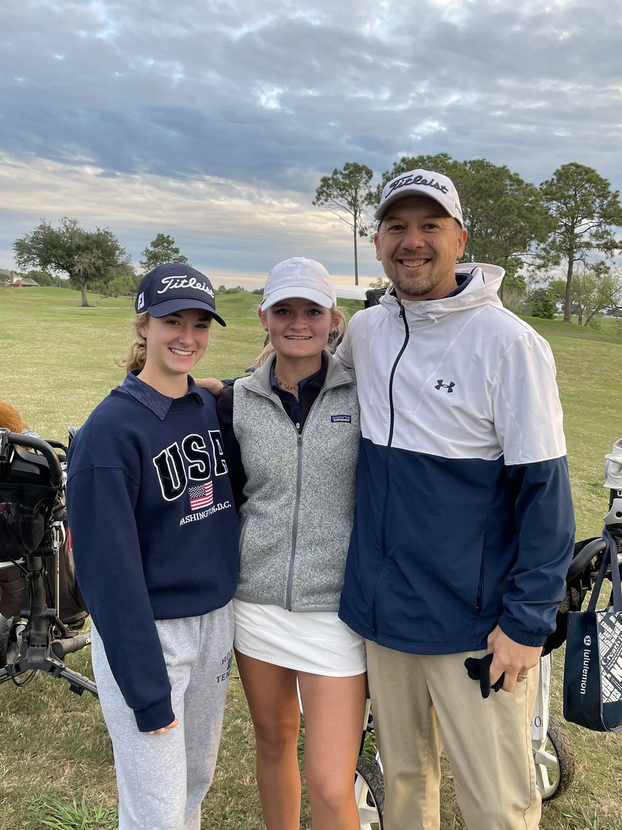 Coach_Kailipaka's tweet photo. Starting Regionals now. Cool but it will warm up. Good luck Sarah and Mallory. You girls got it!!! https://t.co/uTDtR8rA31