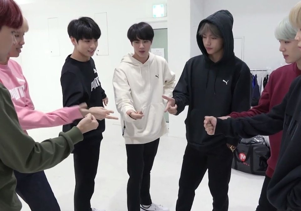 Бтс v игры. Bts игра 2020. Игра бтс world. Вселенная bts игра. Мир bts игра.