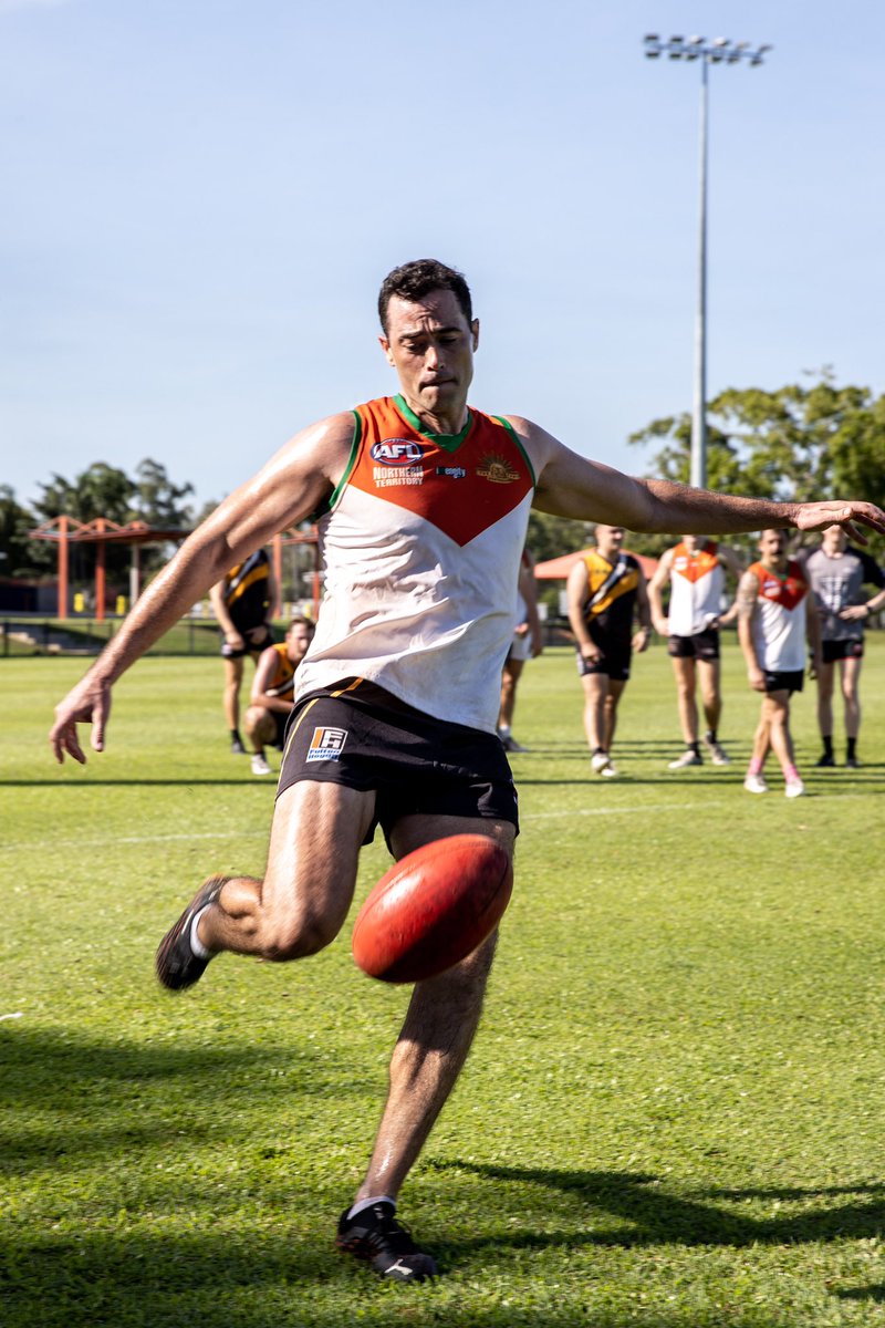 #YourADF troops from the Top End were out on the grounds at TIO Stadium this morning during team training ahead of the 2021 AFL Anzac Shield.   The ADF will side a Men’s and Women’s team against @ntpfes in a commemorative game to be played on 24 April, ahead of Anzac Day.