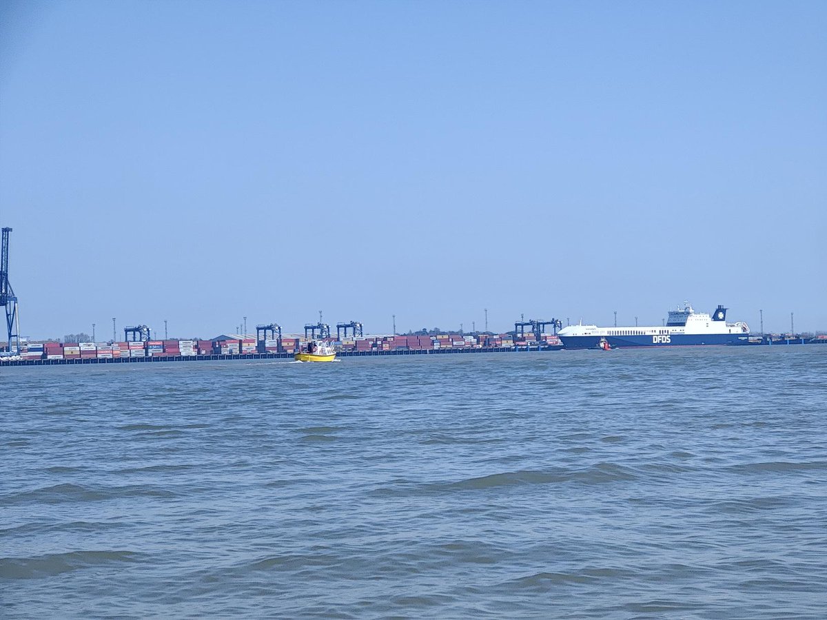 footferry's tweet photo. More from #harwichharbour https://t.co/ntx6YipIaE