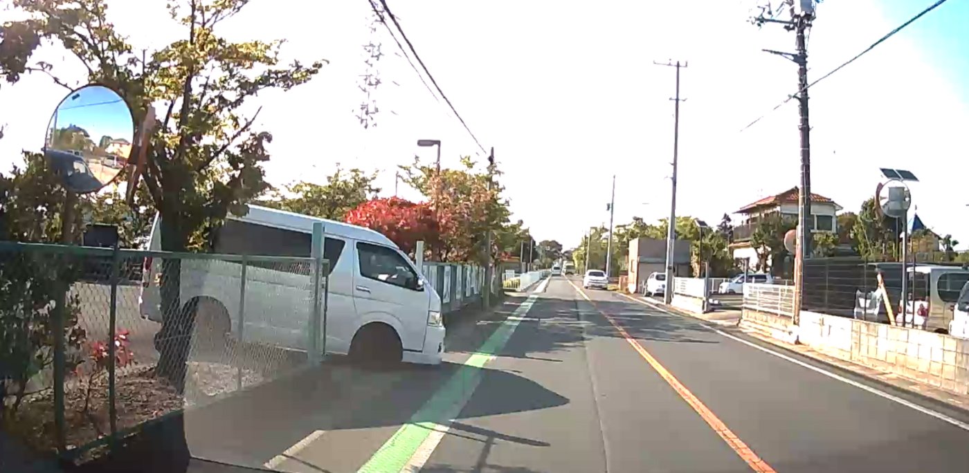 とうふちくわ 創価公安警察からの集団ストーカー被害者 記録 R3 5 6 木 Pm2 40 流し街宣終了後 さいたま市緑区のスーパーで買物をして立体駐車場に戻ると同時に 40歳代の女性が乗った車 がガラガラなのに態々自車の前に停めるマニュアル通りの創価