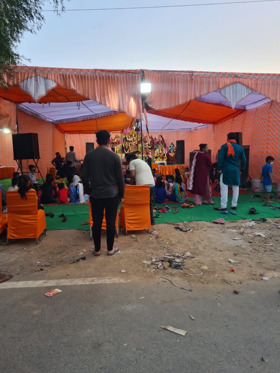 MandeepSKalra's tweet image. @cmohry @gurgaonpolice @DC_Gurugram Illegal occupation of plots M 138 and M 139 south city 1 for religious activities with super loud music  amidst these worrying times without anyone’s permission or safety protocol. Complaint to 100 went in vain