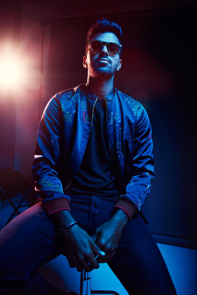 Sundarwashi5's tweet image. take a look at what you missin 🎩