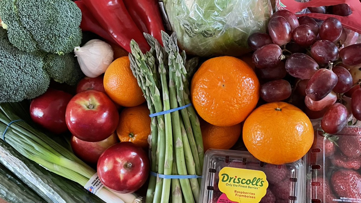 Need more fresh fruits &amp; veggies in your life? Free contactless home delivery in #HamOnt + #BurlON 🏘🚛 Order online at ccproduce.ca