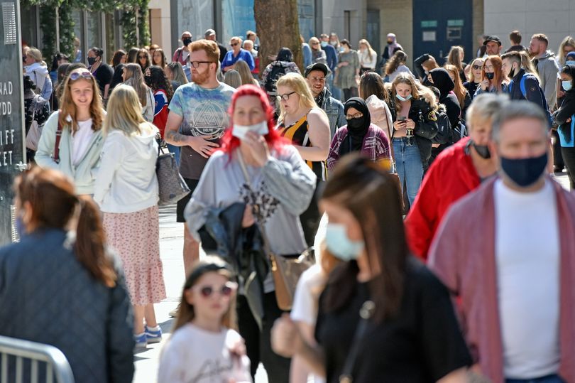 WalesOnline's tweet photo. Cases in Wales' cities still stubbornly high: The danger posed to lifting restrictions and what can actually be done to bring them down as pubs prepare to open

https://t.co/RNG1duAGL8 https://t.co/BsceOcScic