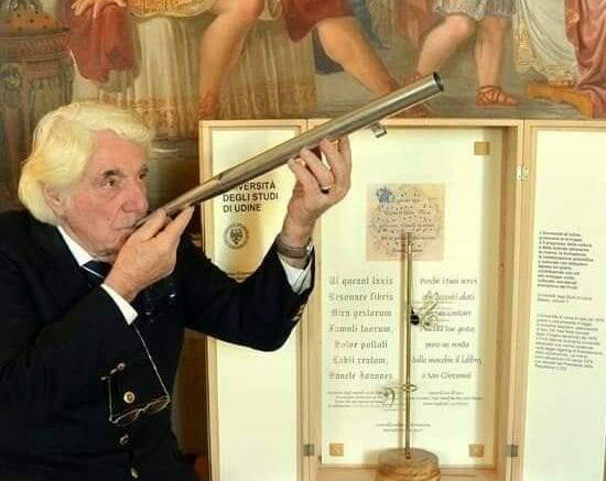 Un esempio per noi giovani, un altro pezzo della nostra tradizione che se ne va. Grazie Maestro Gustavo Zanin