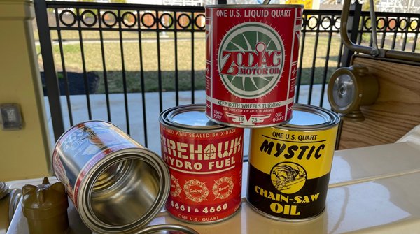 KingsIslandPR's tweet image. The newest arrival at the online store is this set of four, one-quarter size paint cans featuring original "oil can" artwork that can be seen on prop oil cans within the Kings Mills Antique Autos attraction. bit.ly/3uXjvMo #KingsIsland