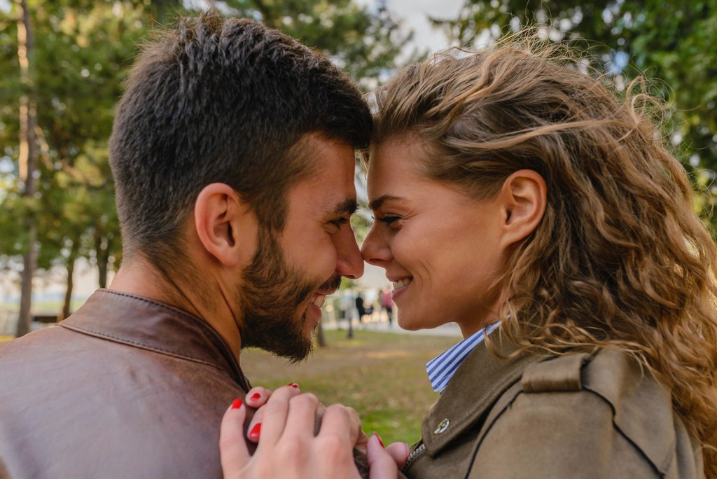 Don’t let vaginal problems keep you from enjoying sexual intimacy with your partner.

Read the full article: Is Femilift Right For You?
▸ lttr.ai/ftxf

#Laser #Femilift #Menopause