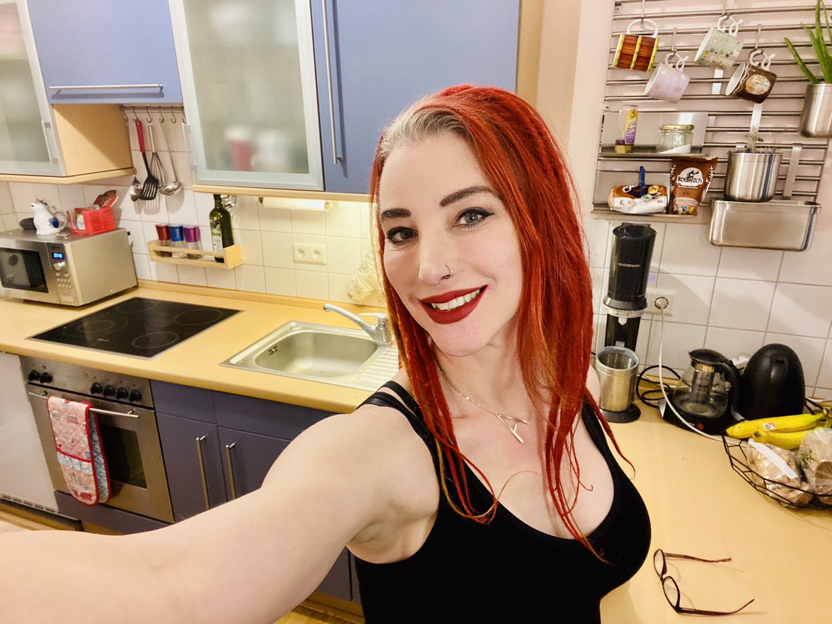 Mashup Kitchen! New Mashups Monday with <a href="/adrianabootie/">Adriana A</a> starting now! Yup, a surprise po-up! Twitch.tv/BootieMashup