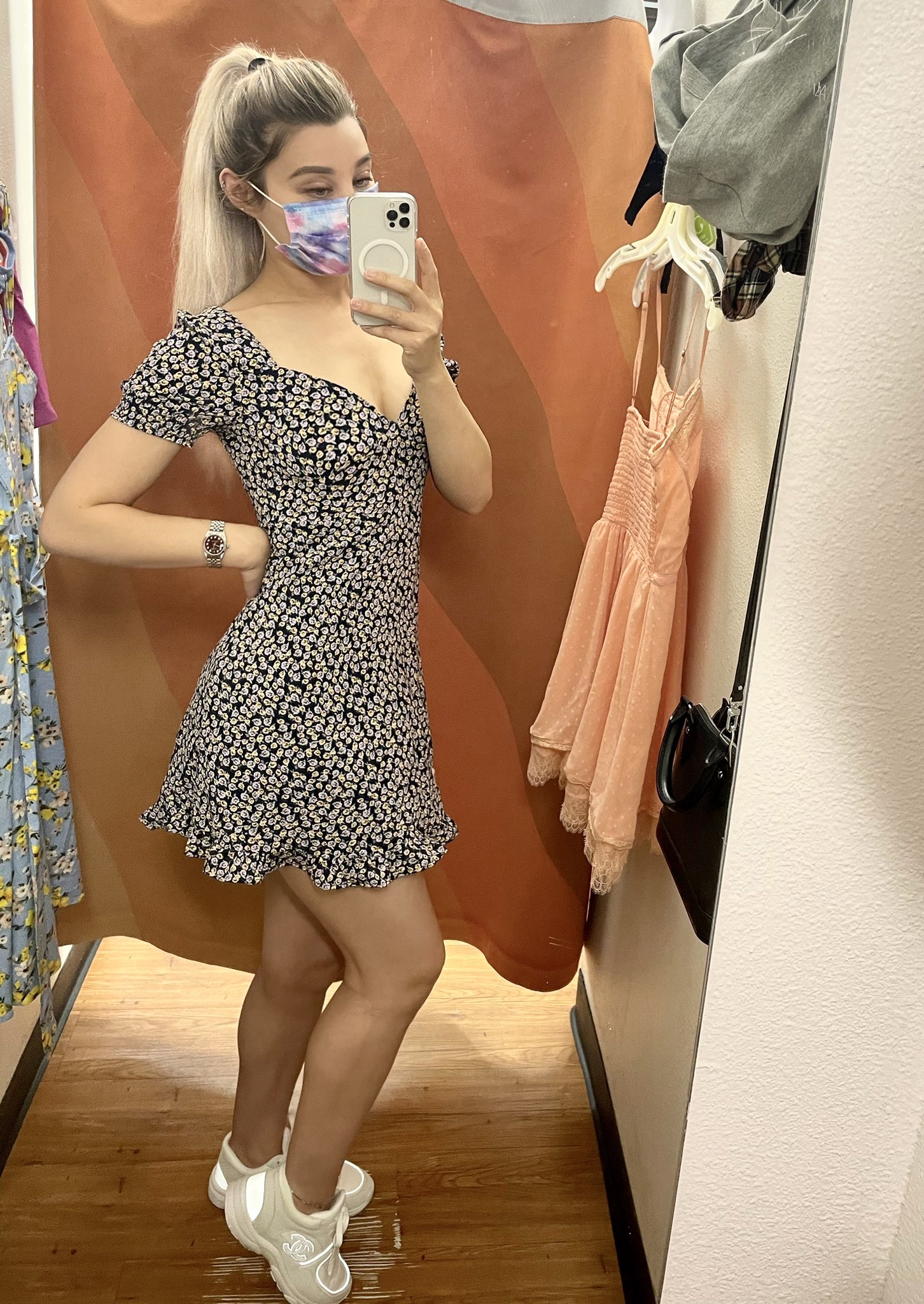 Mei 🍤 on Twitter: "It’s dress season https://t.co/BfWGQSKJl3" / Twitter