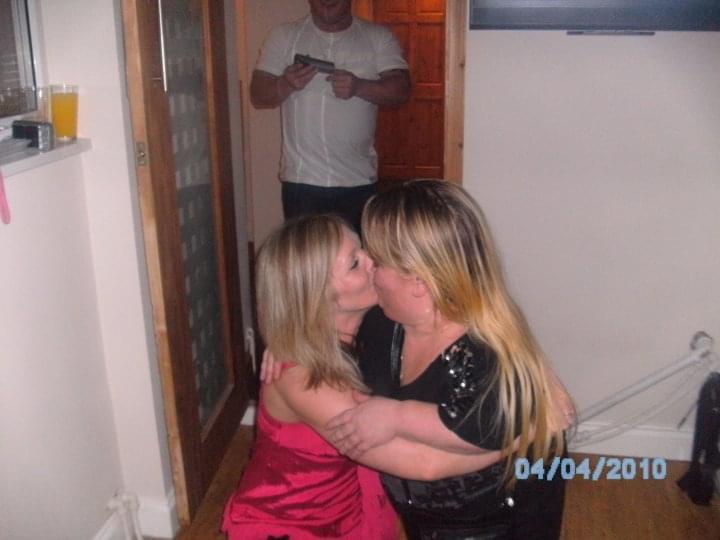 pollymrsb's tweet photo. Still can't believe you are gone my Pod, my heart is broken 💔 xxxx https://t.co/gwMePJADEQ