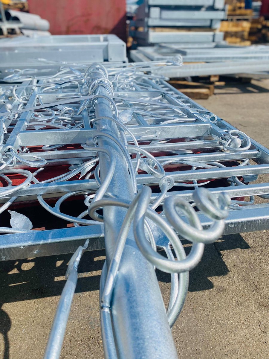 ScottishGalv's tweet photo. n this #steelwork (CTM Fabrications Ltd)…looking even better #galvanized and in the sun! Notice the intricate detailing kept perfectly intact. Get in touch with any questions about #galvanizing jobs like this!
 #sustainableconstruction #recycle #lifecyclecosts https://t.co/31CsMQjGuw