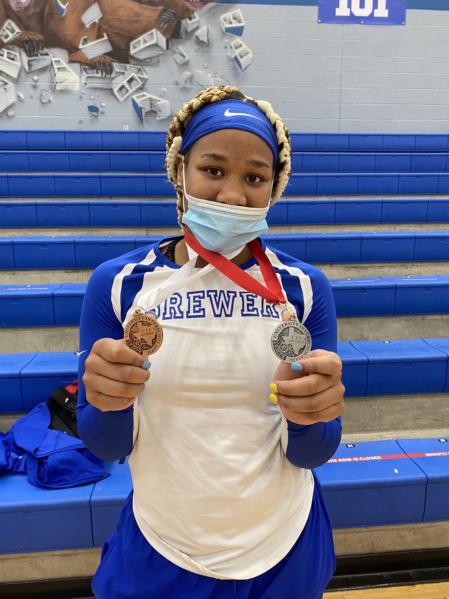 Congrats to Tori Colman on getting 2nd in shot put (36’6) &amp; 3rd in discus (107’8) at the Area Track Meet. She will be advancing to the Regional Meet later this week. #WhateverItTakes. 🙏🏽🏀💪🏽 #wsisd #brewerbears #congrats #girlsbasketball #track