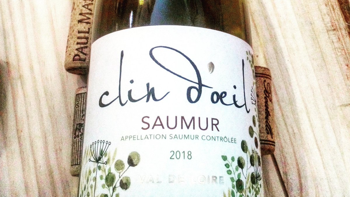 CHENIN BLANC FROM LOIRE VALLEY 👌👌
CLIN D'OEIL SAUMUR BLANC 2018
#saumurblanc #clindoeil #2018 #loirevalley #france #cheninblanc #spiritedwines #london #sunnyday #springishere #springtime #cheninblanclover #frenchwine #whitewine #mondaywine #winetime #happyness #letsstarttheweek