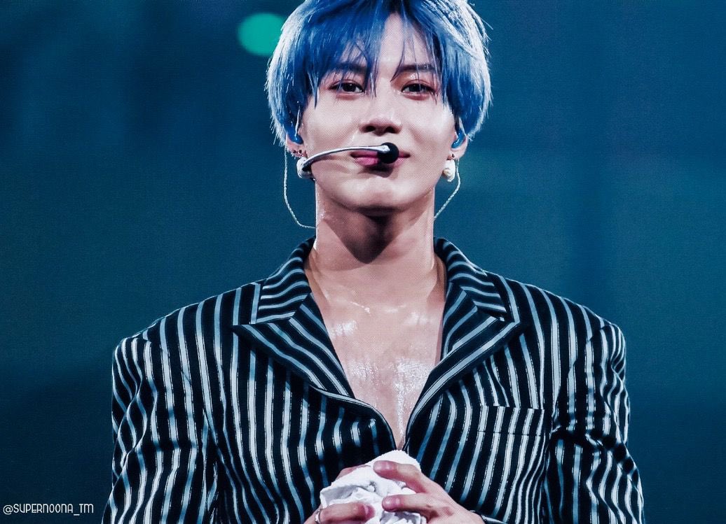 TAEMIN THE 1st STAGE- #Taemin   ’s 1st solo concert-Jul 1-2 2017, BUDOKAN, Tokyo, Japan-Innovative 360° stage-Sold out both days-318,000+ live-streams- #Jonghyun postponed his concert to attend w  #Onew  , both wearing concert merch-Concert video  +