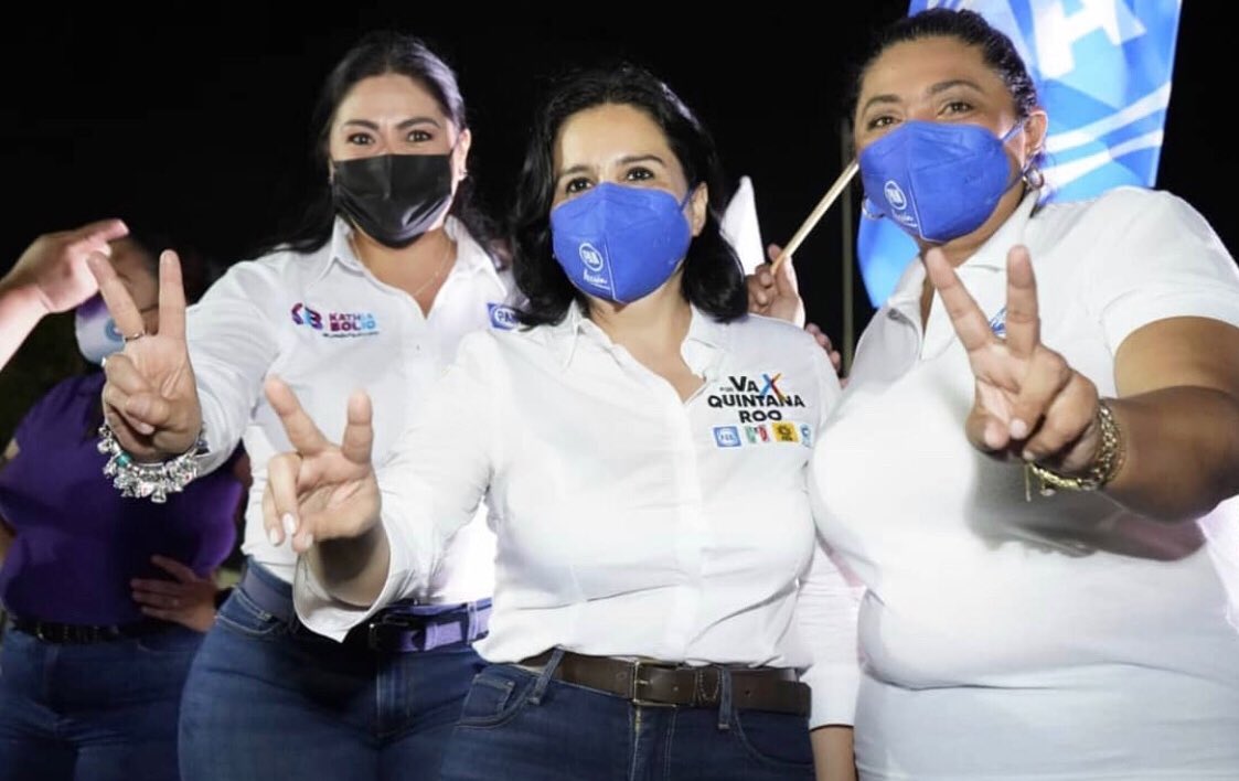 KathiaBolio's tweet photo. 🔹En el Municipio de #Solidaridad respaldamos desde el CEN de @AccionNacional a dos Candidatas que darán la batalla por #QuintanaRoo, nuestras próximas Diputada Federal @estefaniamerc por el D-1 y a @LiliCamposM Alcaldesa de la Ciudad, vamos con todo! #VaXQuintanaRoo 🔴🔵🟡 https://t.co/GuIgx42qlM