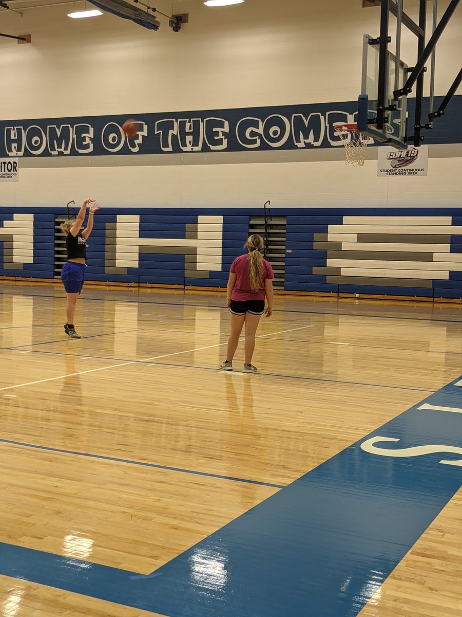 mhs_power's tweet photo. These girls didn't miss last week, I just missed posting!! They make me proud!! https://t.co/vGdvzbFnuI