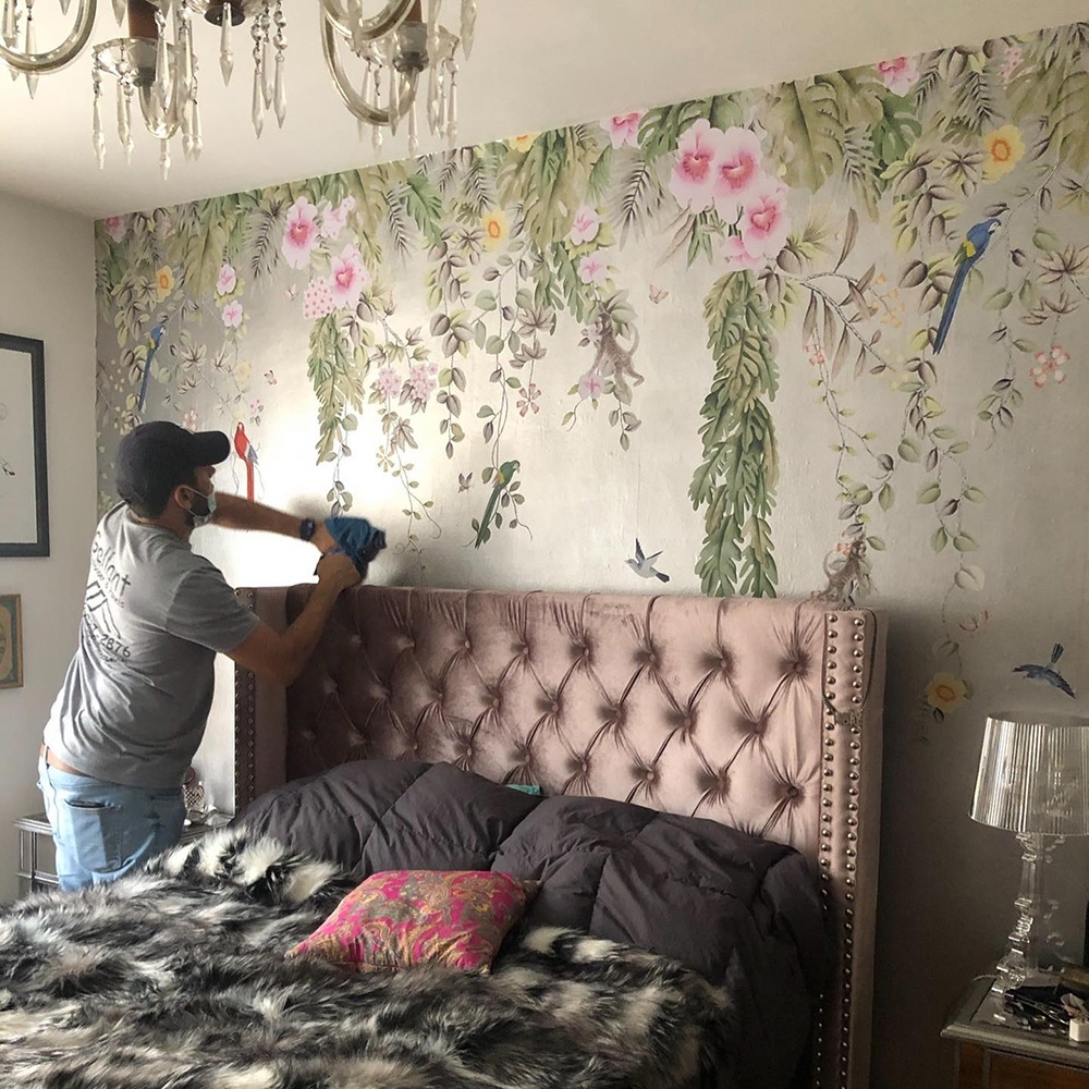 This is your sign to try #removablewallpaper! Project by dodai, featuring our Canopy #wallmural from our Chinoiserie collection.  #tempaperyourspace

l8r.it/8lyL