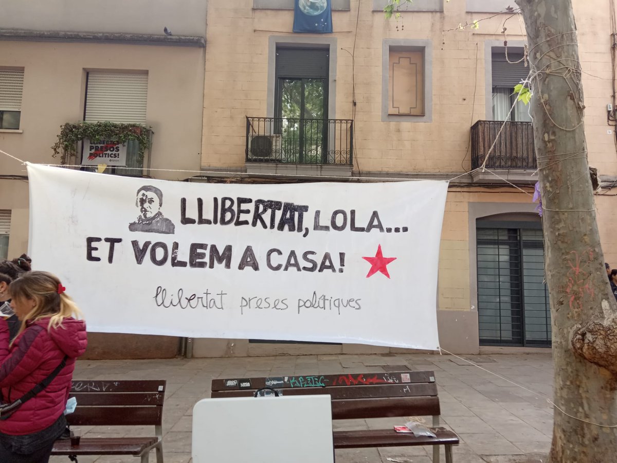 Moltes gràcies a les companyes de <a href="/Detingudes23S/">Detingudes23S</a> <a href="/sasabsolucio/">Sasabsolució</a>  <a href="/presxs27febrer/">presxs27febrer</a> @LlibertatHasel <a href="/GraciaLlibertat/">GràciaLlibertat</a> <a href="/ProAmnistia/">Moviment ProAmnistia</a> per tota l'ajuda i molta força per seguir amb la lluita
Fins l'Amnistia Total