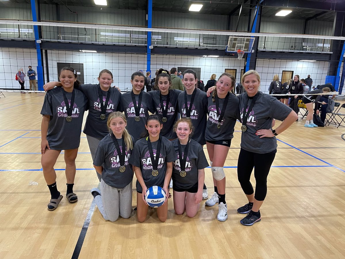 Huge congrats to 13 Coast United for their 1st place finish in the 13 Girls division at the SAVL Championships!!