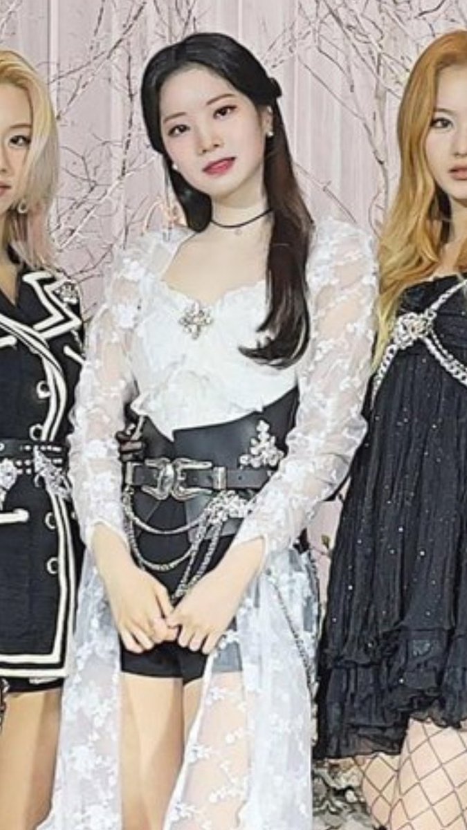 Kim Dahyun Mexico S Tweet Pic Dahyun Para El Show De Kelly Clarkson En Donde Twice Interpretara Cry For Me Cr Dahyun Support 트와이스 다현 트와이스 다현 Dahyun Trendsmap Kim Dahyun Mexico S Tweet Pic Dahyun Para El Show De Kelly Clarkson En Donde Twice Interpretara Cry For Me Cr Dahyun Support 트와이스 다현 트와이스 다현 Dahyun Trendsmap