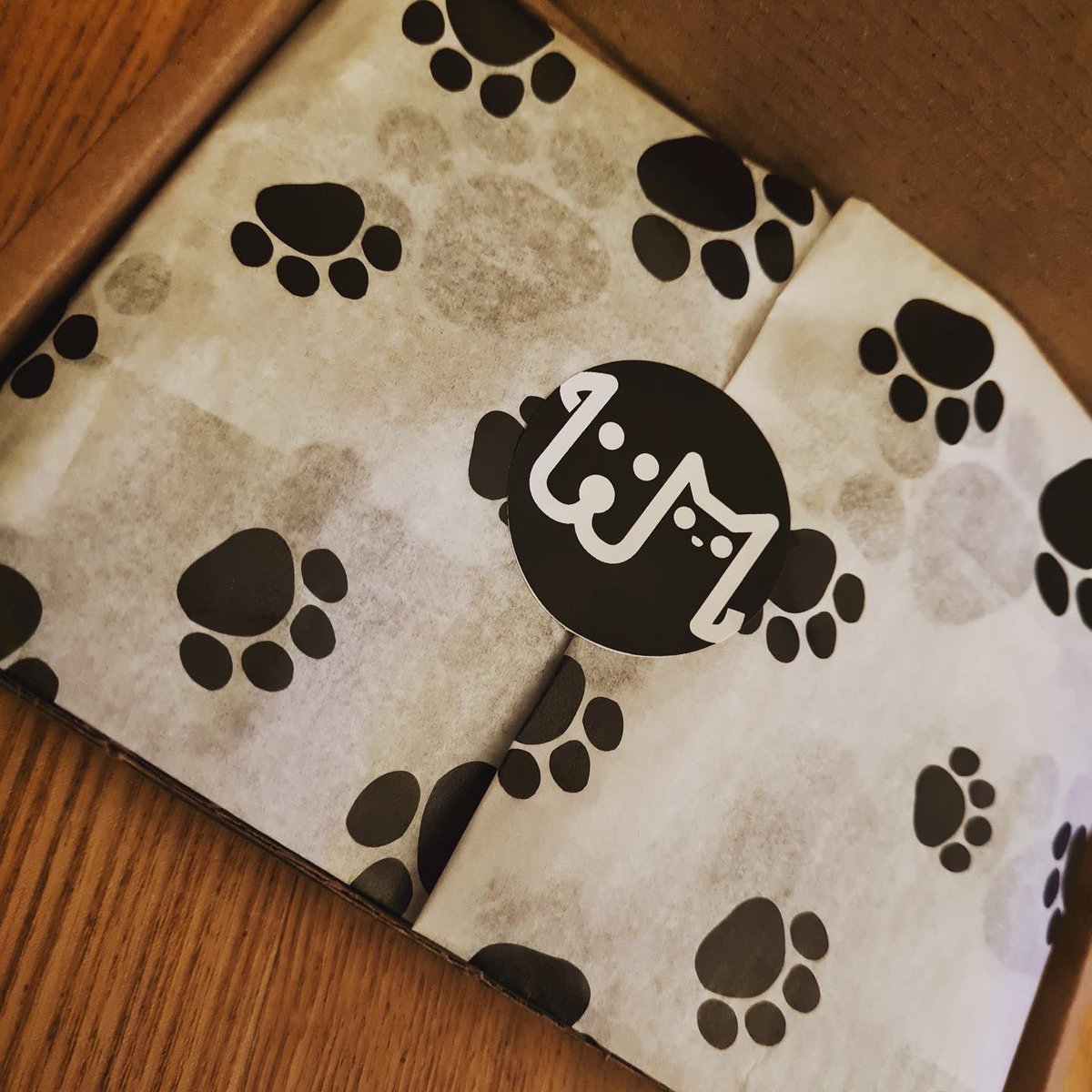 wagglemail's tweet photo. Check out out new range of bandannas and collars on our website now 🐶🐾

Any questions feel free to give us a message ✨🤍

#wagglemail #dogbandanna #dogfashion #petaccessories #madewithlove #handmade #smallbusiness #uk #supportsmall #love #camo #lepoardprint https://t.co/Zm2bDGMog2