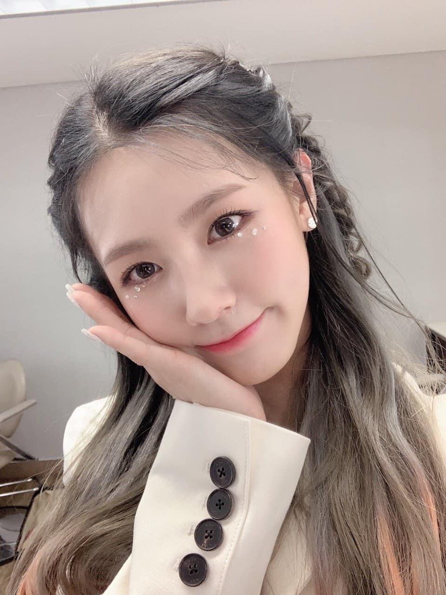 1612Dahlia's tweet photo. Push thôi nào , ko ghi pt nữa đâu , tôi lười đếm quá rồi :')) #GIDLEFOREVER #GIDLEIS6 #6IDLEFOREVER #GIDLE #MIYEON #여자아이들 @G_I_DLE https://t.co/o0x75TaAqR