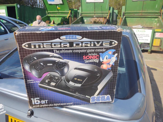 Sega Mega Drive box