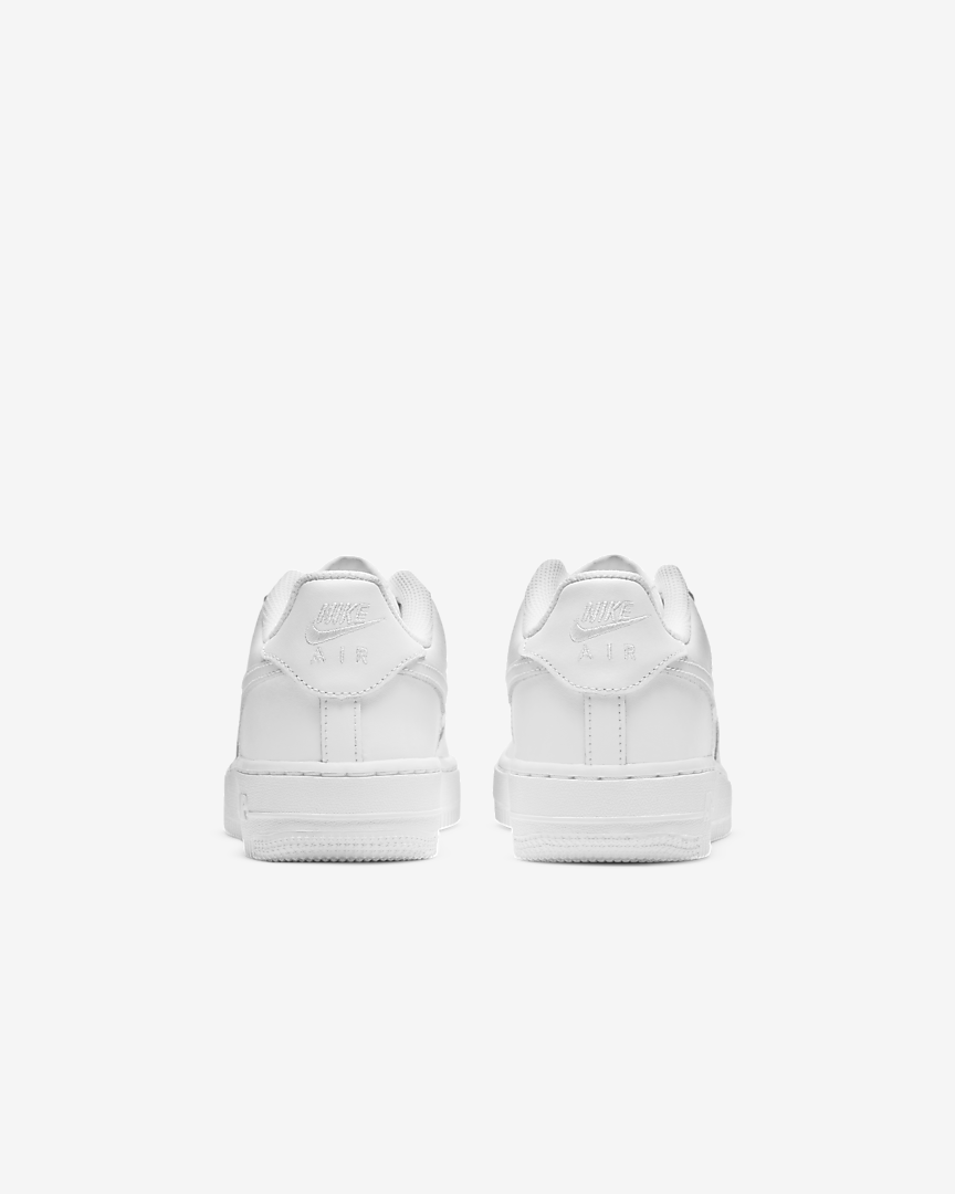 SOLELINKS's tweet image. Ad: Kids Nike Air Force 1 LE 'Triple White' dropped via @nikestore 

Grade School =&amp;gt; bit.ly/2QD0qAm

Preschool =&amp;gt; bit.ly/32tHrec