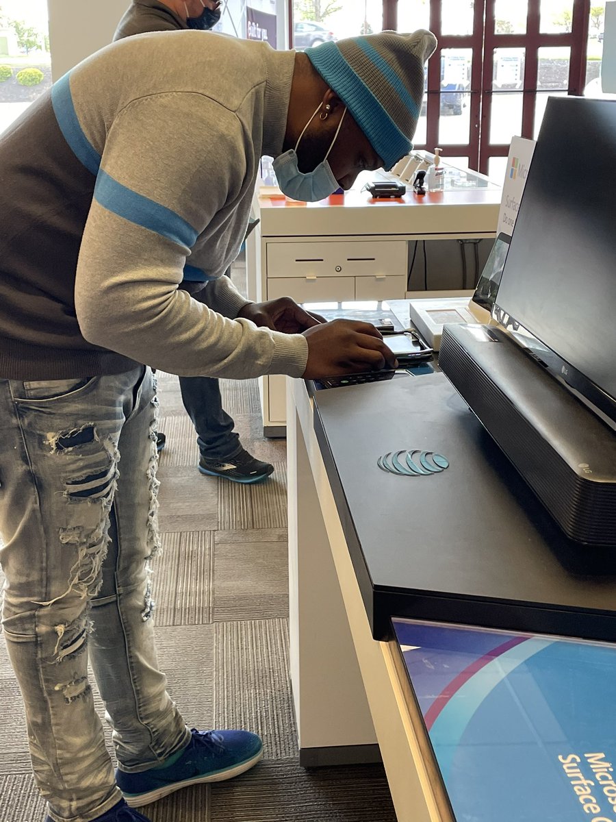 alexOHPAjones's tweet photo. William following up with his customers as soon as he got in today‼️ #customerconnect #CustomerExperience #Customerleads #Attpromise #LifeAtAtt @inju_berry @BrianWest_OHPA @oliveiramikeO https://t.co/nUUDmOQ8ps