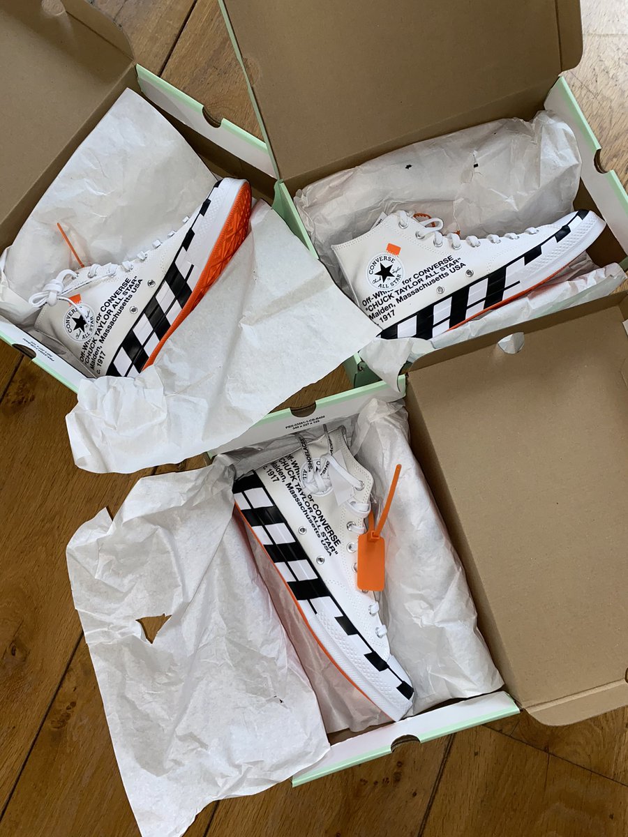 Julisneak tweet media