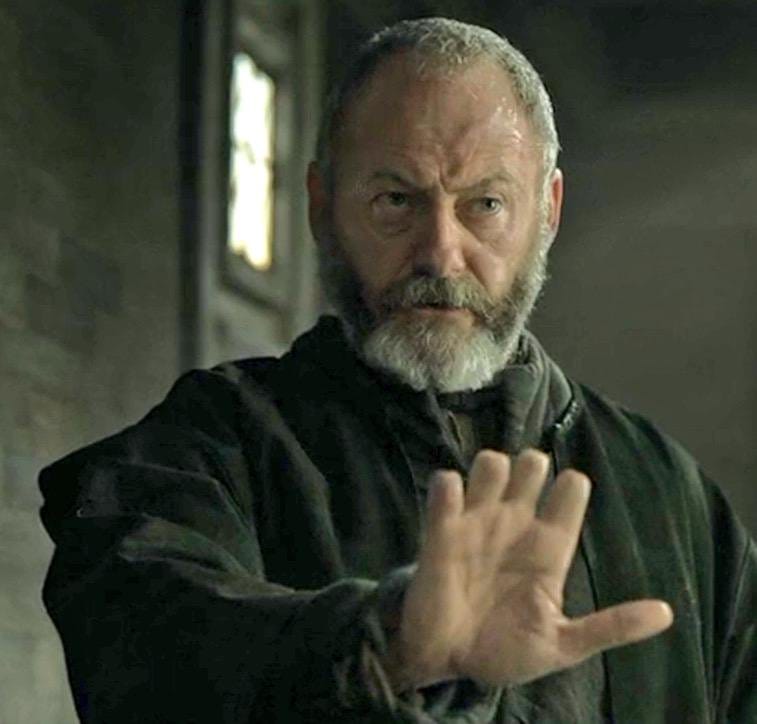 Сир давос. Сир давос. Лиам каннингем давос сиворт. Луковый рыцарь. Сир давос.