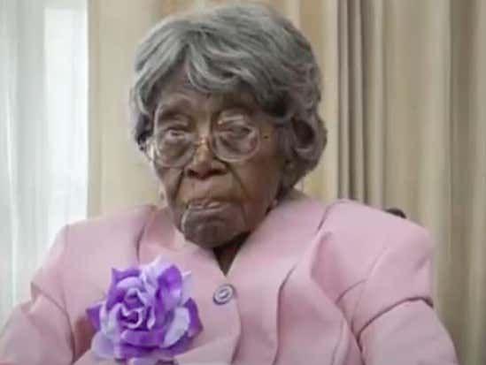 barstoolsports's tweet photo. The Oldest Person In America Has Died At 116, Leaving Behind 68 Grandchildren, 125 Great-Grandchildren, and 120 Great-Great Grandchildren https://t.co/rHE0SXvW3u https://t.co/tgwe4NmvEE