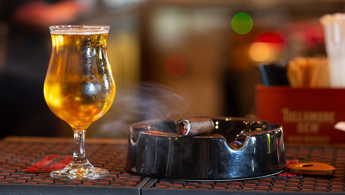 Don't forget about our event coming up TONIGHT! 

Come join Extreme Networks &amp;  IK Network Solutions for beer, cigars, and food on the patio of Stone's Throw Brewing. 

Email Cassie Bryant at cbryant@ik-ns.com for the link to sign up.

#food #event #beer #cigars #networking