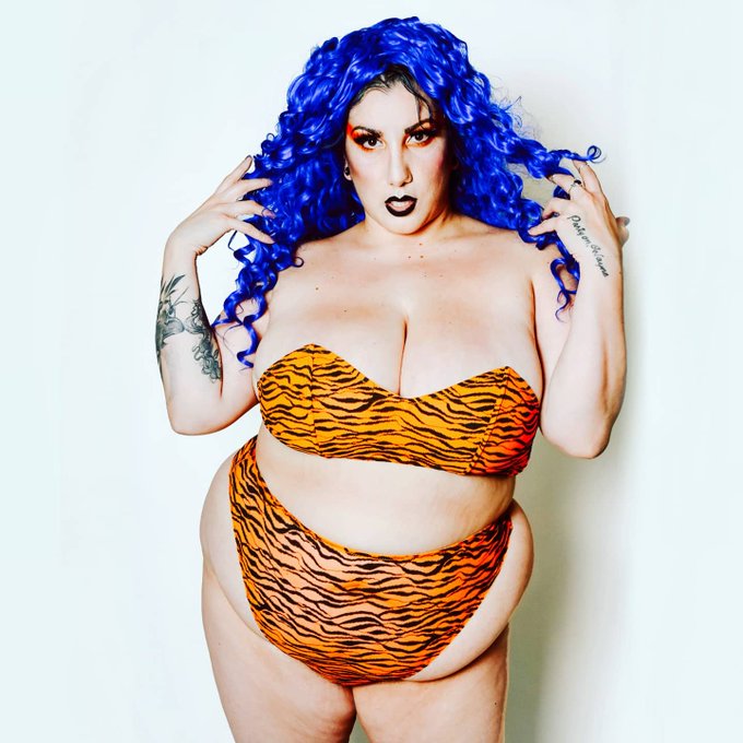 Purrrr #onlyFans #thickcurves #lingerie #CurvyBodies https://t.co/Rqi5Ggv4o4<a href="/tag/onlyfans"class="tags">#onlyFans</a><a href="/tag/thickcurves"class="tags">#thickcurves</a><a href="/tag/lingerie"class="tags">#lingerie</a><a href="/tag/curvybodies"class="tags">#CurvyBodies</a>