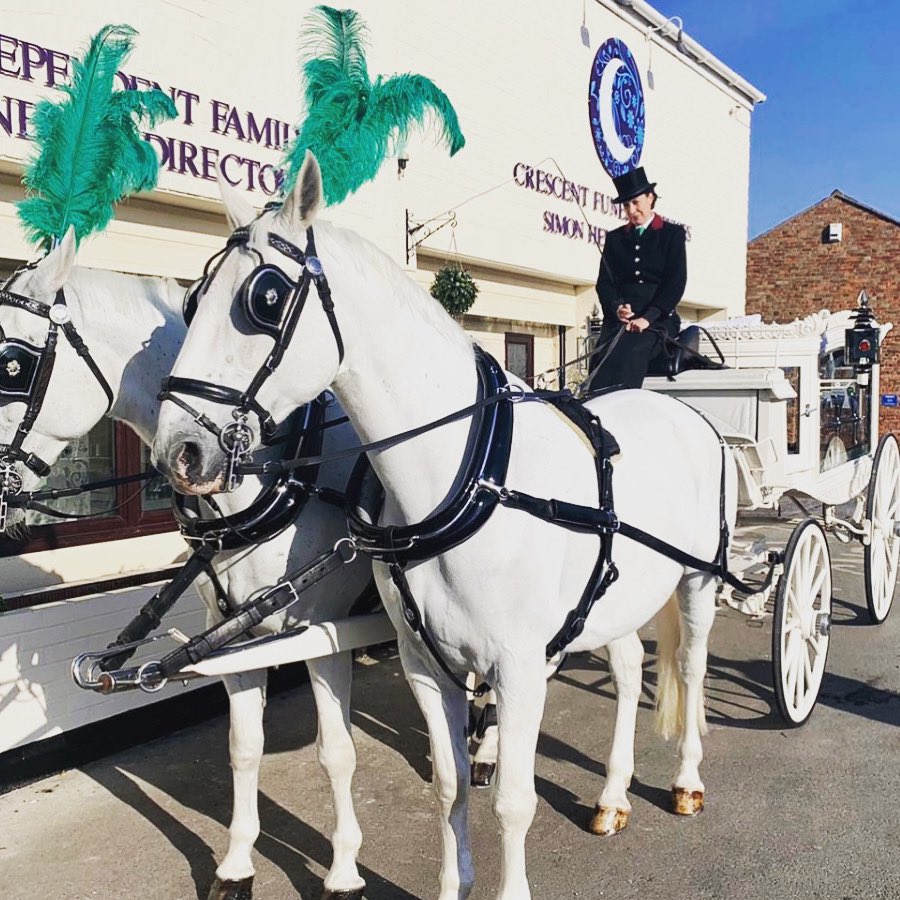 Beautiful #whitehorses for a much loved grandmother today whether #traditional or #individual we will support you to have a #funeralservice you are proud of. #funeraldirector #horseandcarriage #Somerset