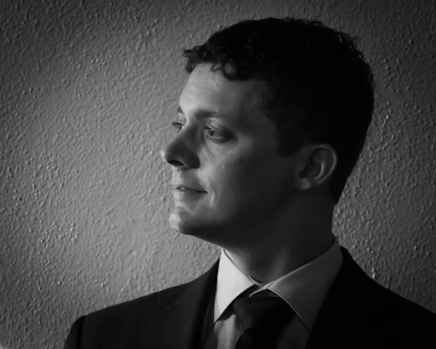 Our second speaker for our Breaking Bud event is Dr. Jon Flynn. He is a neuroscience professor at Rice U. He'll talk about making AIs hallucinate, theories on how the brain processes information during psychedelic experiences and how both help us understand how the brain works.