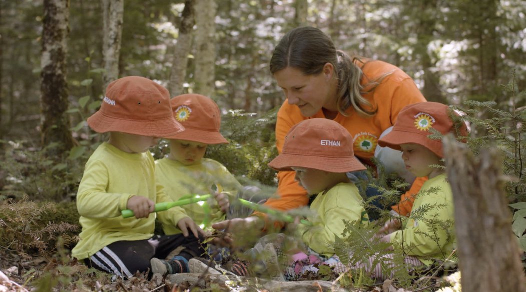 In the face of ‘indoor-i-cation’, Forest Kids offers a glimpse of what childhood used to be, and still can be. The unwritten rule of forest school is to embrace the unexpected.
Watch Forest Kids, only on Fibe TV, channel 1, and Fibe TV app: tv1.bell.ca/fibetv1/shows/…