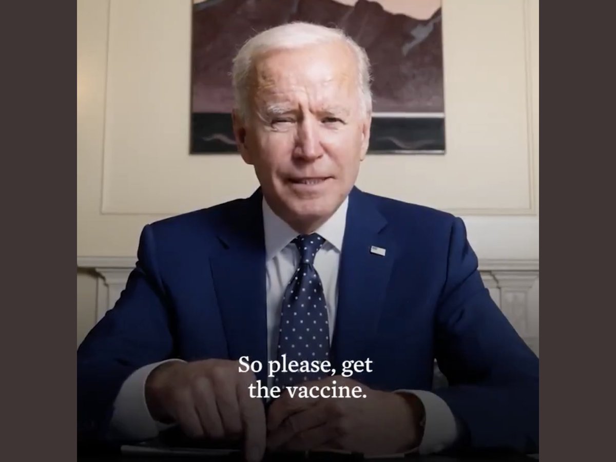 iwhale's tweet image. ประธานาธิบดีสหรัฐ: "พรรคพวก, ผมมีข่าวดี ทุกคนมาฉีดวัคซีนได้แล้วตั้งแต่วันนี้ เรามีพอ คุณจำเป็นต้องได้รับความคุ้มกันตัวเอง เพื่อไปป้องกันเพื่อนบ้านและครอบครัวคุณด้วย ดังนั้น ได้โปรดมารับการฉีดวัคซีนด้วย"

 จบ รู้เรื่อง ใน 19 วินาที