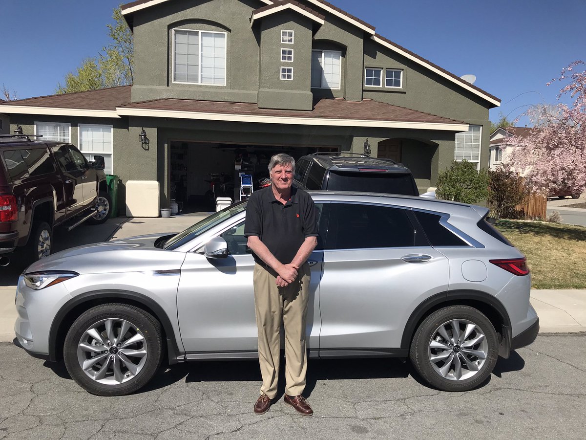 Principal Design Consultant Dale Caines got his new Infinity! Sweet ride, and well deserved for a power seller. @alisson_de_lima @THDjulia #pacnorthproud