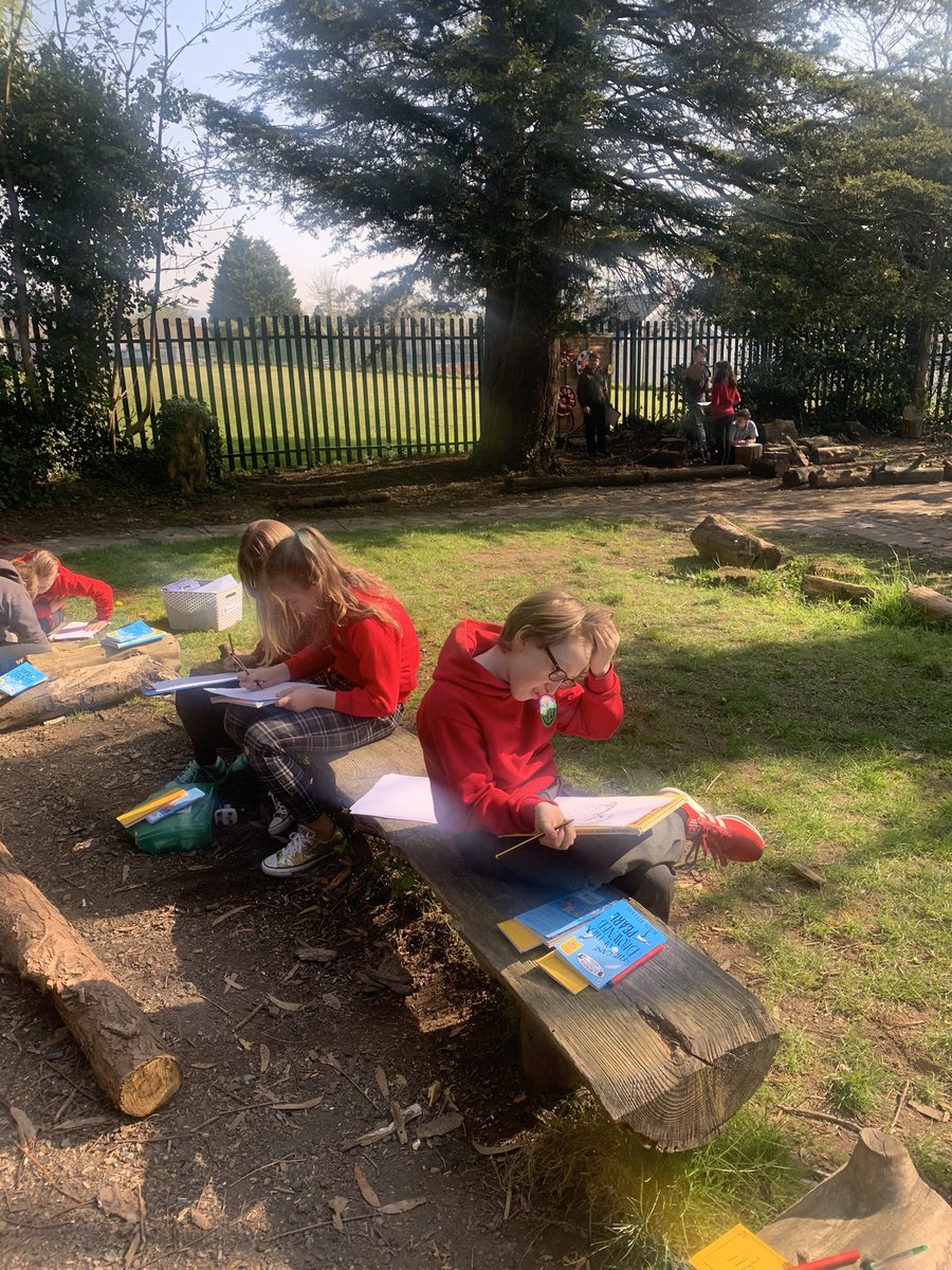 PentrerGraig's tweet photo. #pgpjupiter thoroughly enjoyed exploring up the secret garden today. A beautiful morning for our daily reading session and sketching the nature around us. https://t.co/9wmPMGcsWk