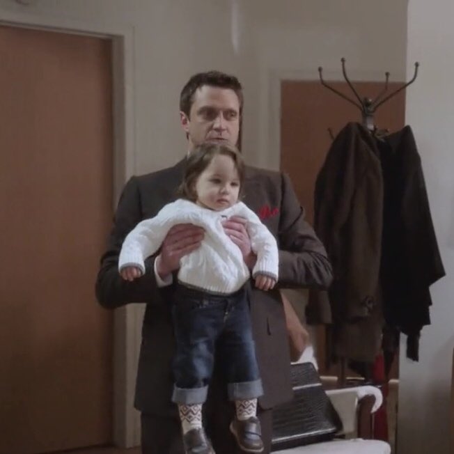 out of context law & order tweet media