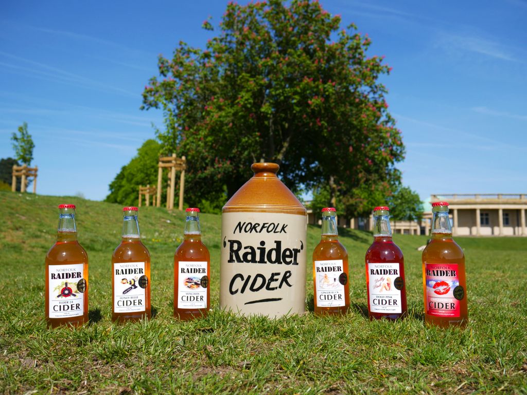 With the sun shining and the temperature rising, it's prime time for a cider in the garden.🍻 Whether it's by the bottle, crate or bag-in-box we've got you covered.😀 Mix & match with discounts across a range of our products & free Norfolk delivery: norfolkraidercider.co.uk/shop