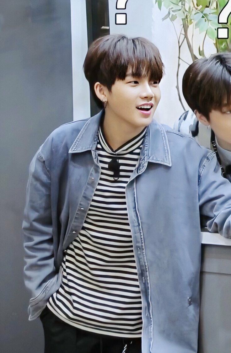VivaYoonmin's tweet photo. #Happy_Hyunsuk_Day 
Uno de los mejores líder, Te amo bebé, Feliz cumpleaños https://t.co/TvSI8bjF6F