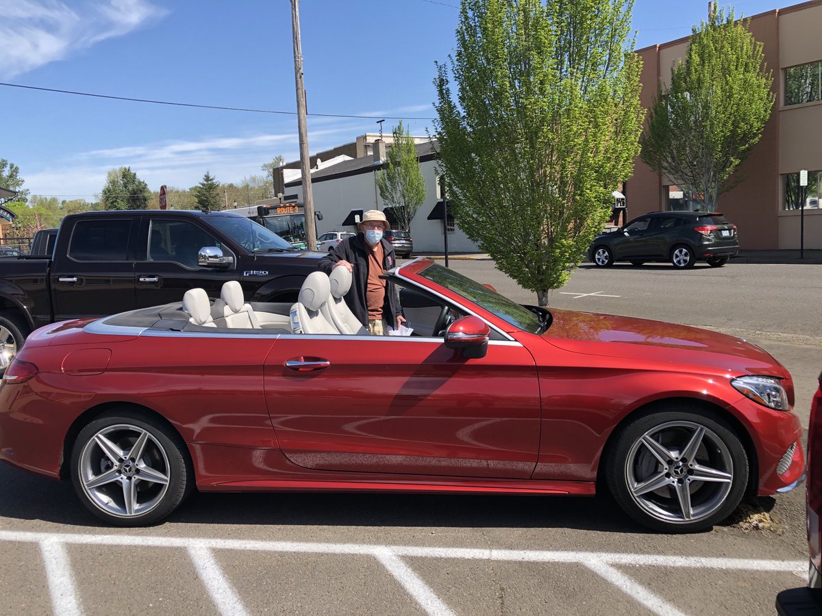 SonomaYoung's tweet photo. Realtors love red convertibles! This is my Dad, 94yo and still practicing commercial real estate. 
I drive his previous car - a #candyred 2010 Mustang GT convertible 😎 
#realtor #realestate #albanyoregon #sonomacounty #heatheryoungrealtor #wrealestate https://t.co/ytP6Me6v5n