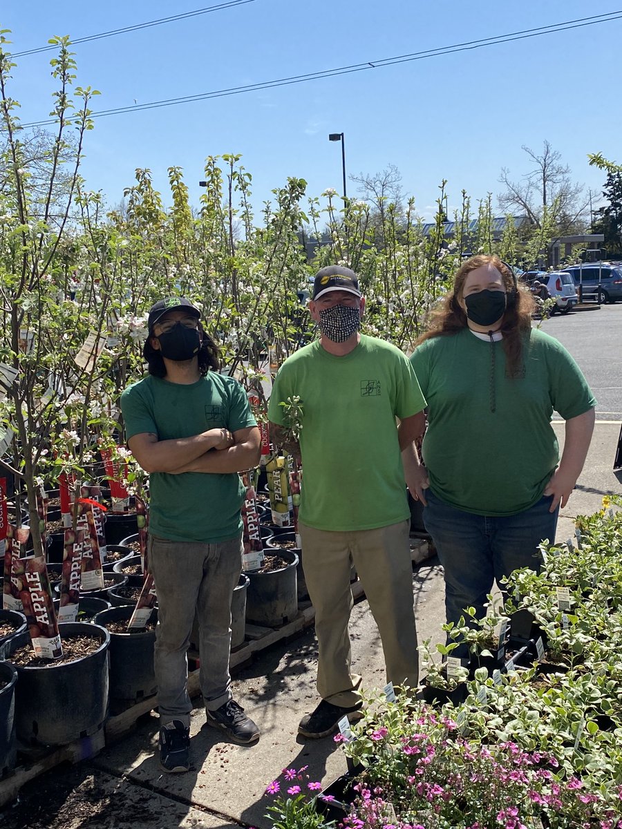 ⁦<a href="/Chuck_Carolus/">Chuck Carolus</a>⁩ ⁦@veronika4701⁩ ⁦<a href="/AkinsMel/">Mel Akins</a>⁩ ⁦<a href="/MEGANPETTIT10/">MEGAN_PETTIT</a>⁩  A Big shout out to our ANS reps for making our garden center look amazing!!
Thank you Tim ,Richard, and Kayrin !!!