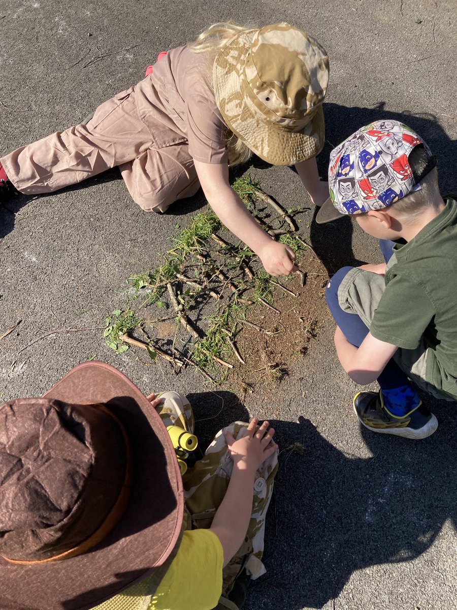gilwern_school's tweet photo. Our #AmazonAdventures have begun! We created rainforest layers, decided what to pack and located the Amazon! #GilwernYear2 will sleep well tonight! #Globetrotters #enterprisingcreativecontributors #ethicalinformedcitizens #healthyconfidentindividuals https://t.co/dluQuLizmJ