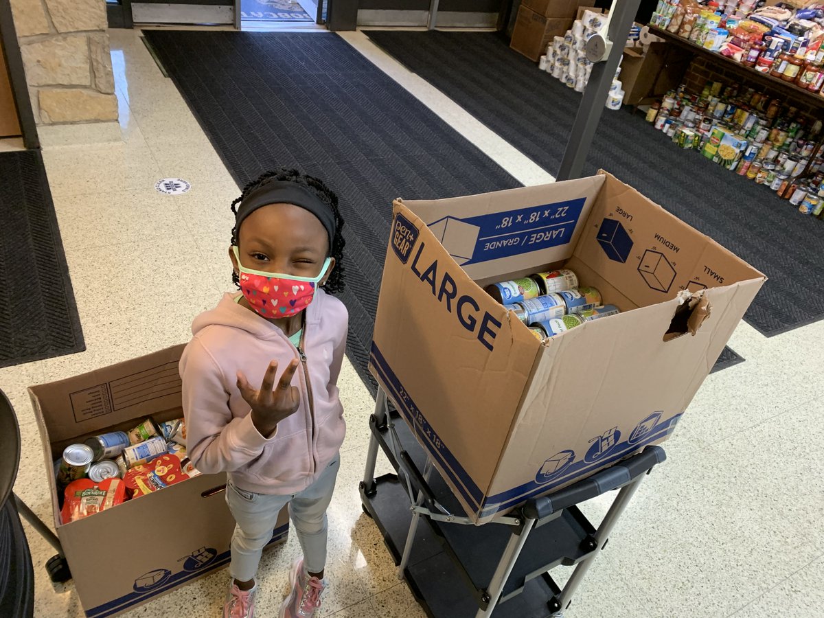 Clash of Cans Spring Food Drive - Day 9 Update: We just had a single day record number of 983 items collected! Our school total now sits at 5,500+ items. #ItsWorthIt #MakeADifference Thank you <a href="/BrooksideBcats1/">Brookside Bobcats</a> for your amazing support of this event! <a href="/wcsdistrict/">Worthington Schools</a>
